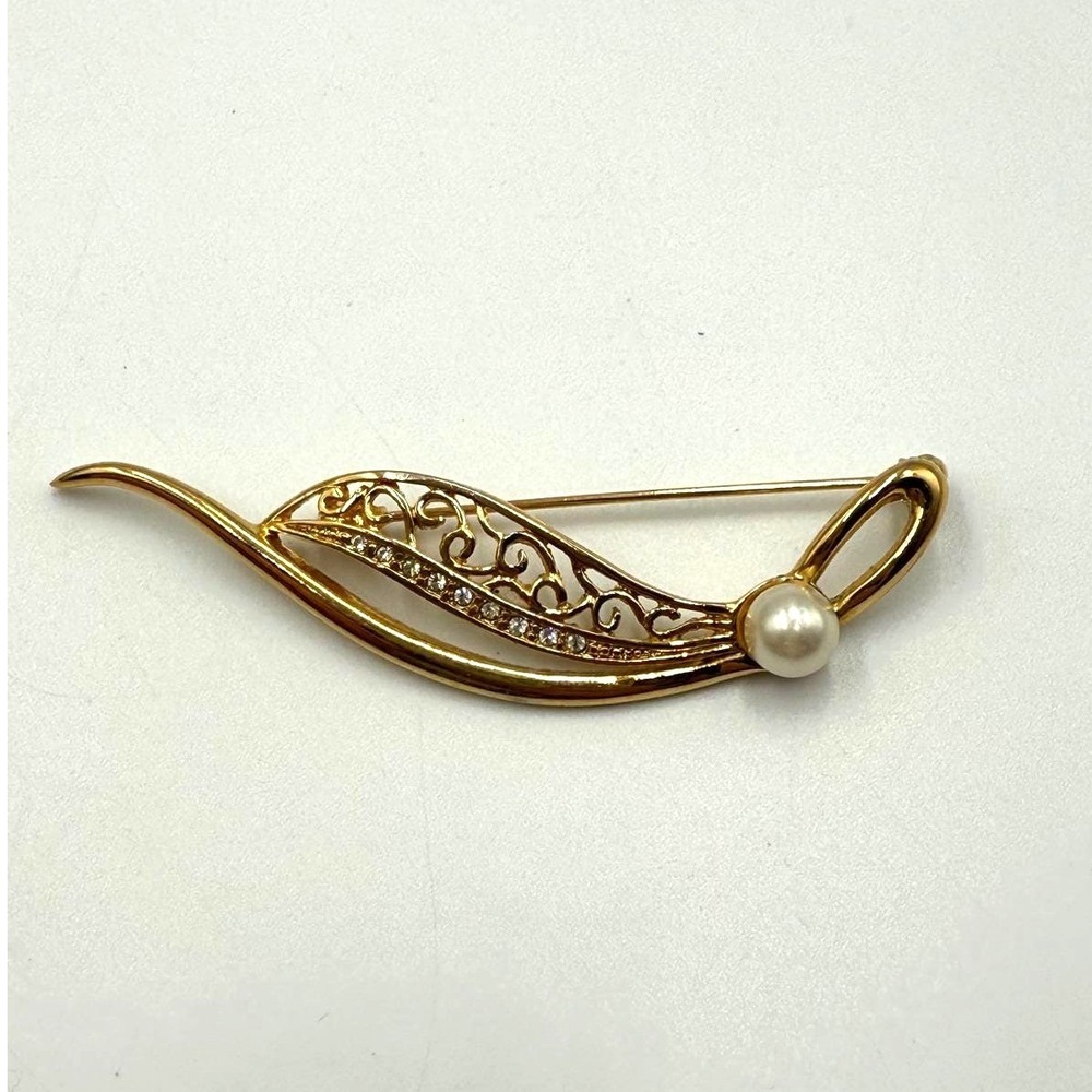 Vintage Gold Tone Filigree Leaf Brooch Faux Pearl Rhinestone Accent Pin 2.75"